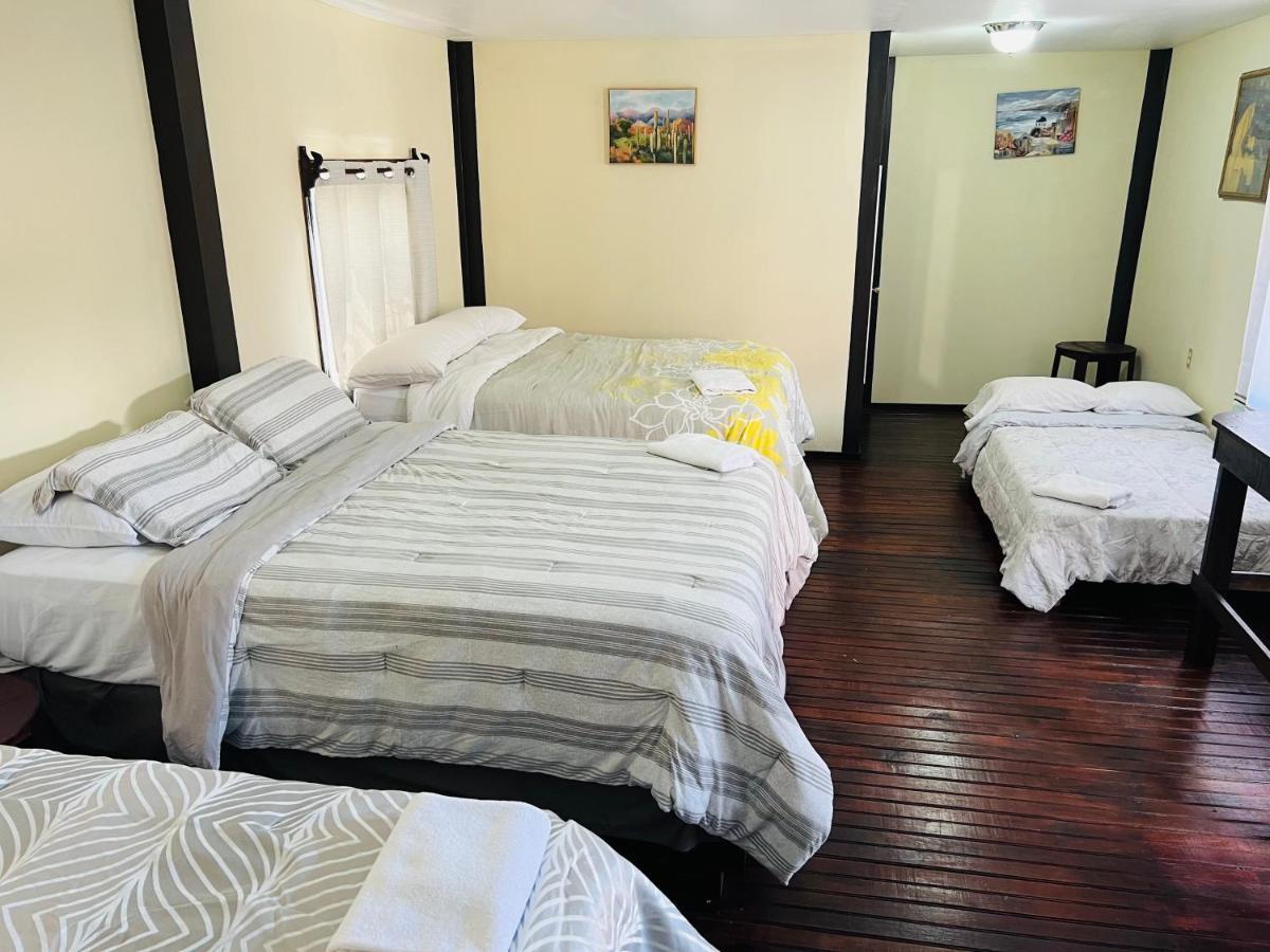 La Delphina Bed And Breakfast Bar And Grill لا سيبا المظهر الخارجي الصورة