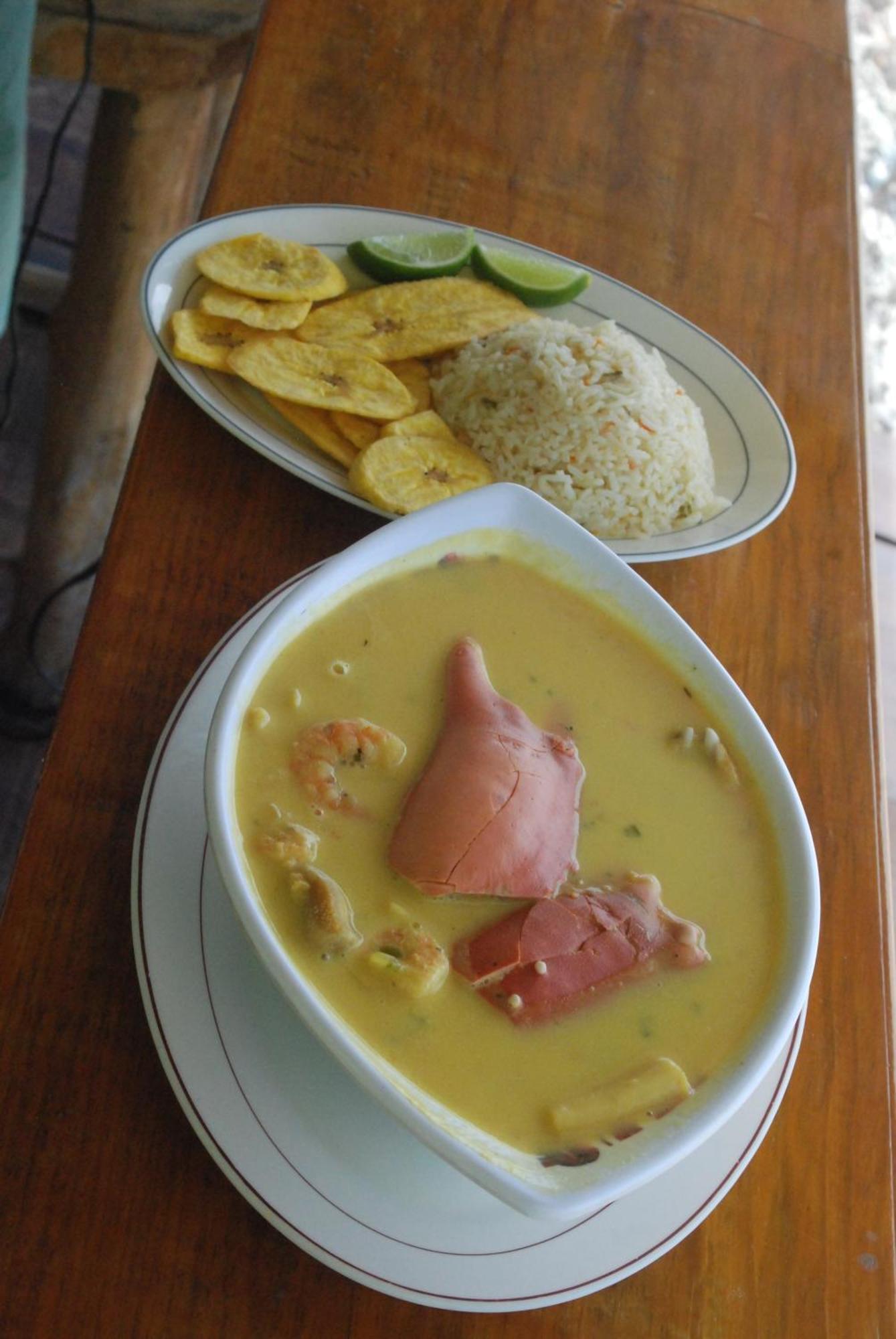 La Delphina Bed And Breakfast Bar And Grill لا سيبا المظهر الخارجي الصورة
